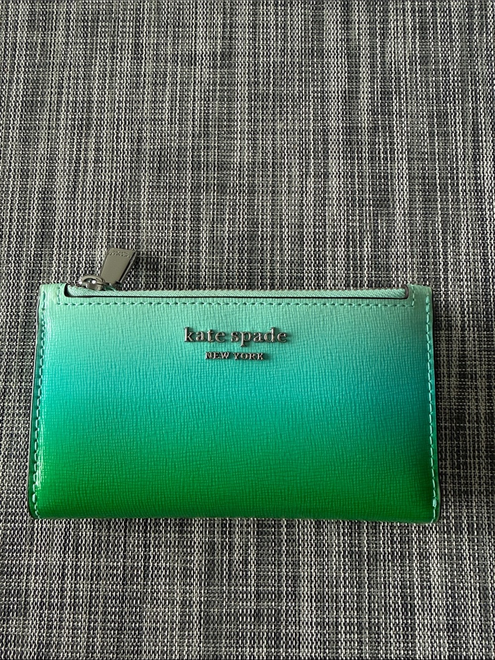 Kate Spade green and aqua colored ombré wallet VGUC